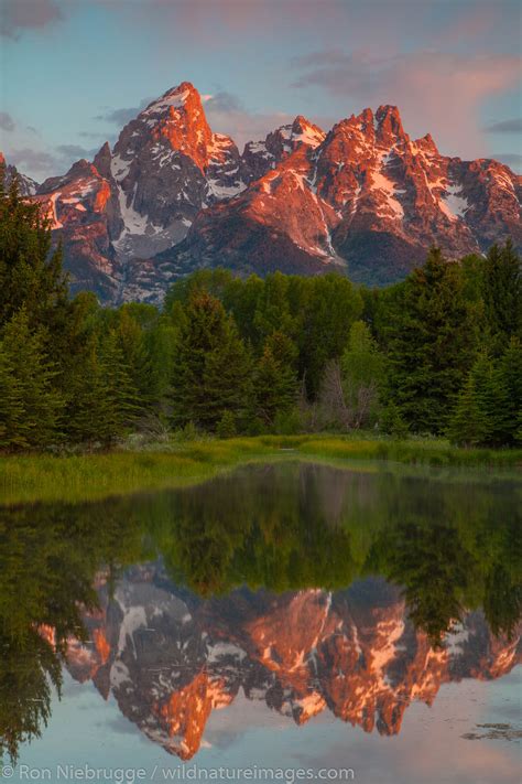 The Magic Hour in Teton National Park: A Spectacular Display of Nature's Beauty